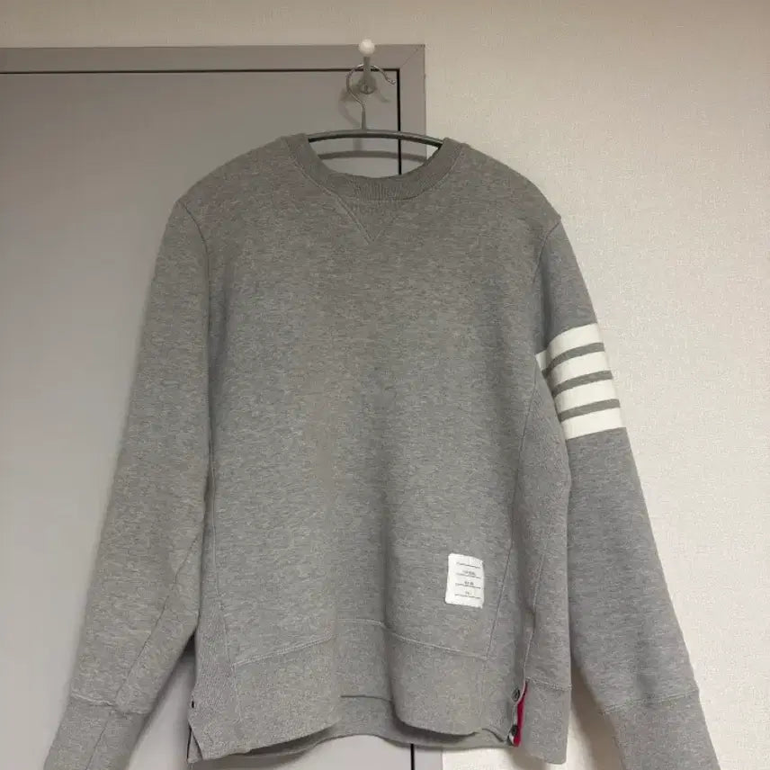 [SOLD OUT] 급처 정품 톰브라운 회색 맨투맨 3사이즈