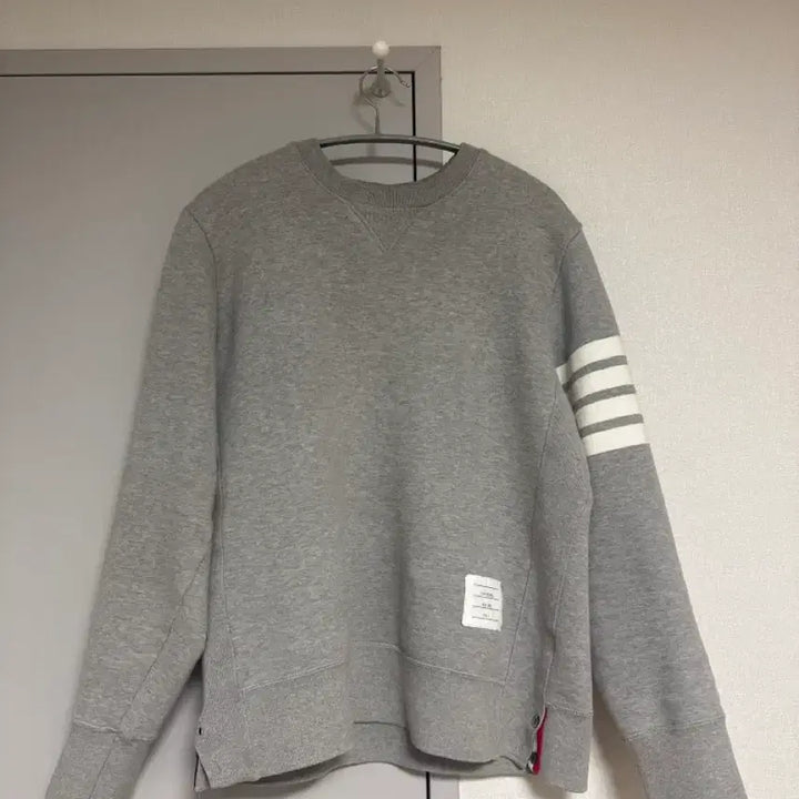 [SOLD OUT] 급처 정품 톰브라운 회색 맨투맨 3사이즈