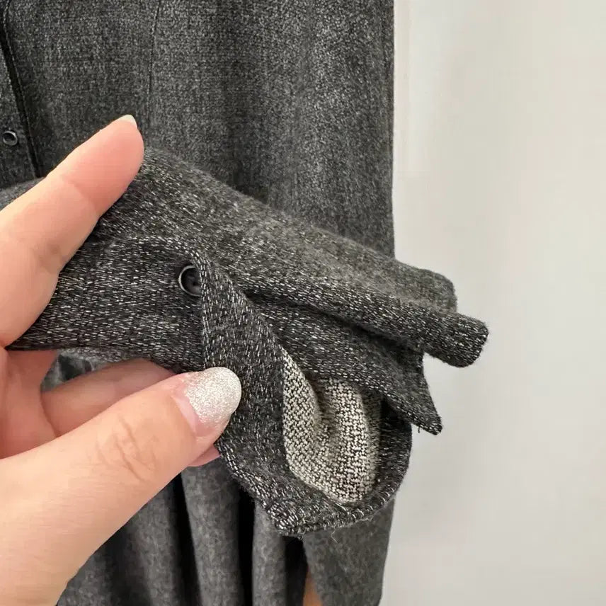 [BUNJANG] Monamari Henley Neck Wool Dress (Charcoal) / 모나마리 헨리넥 셔츠 울 원피스(차콜)