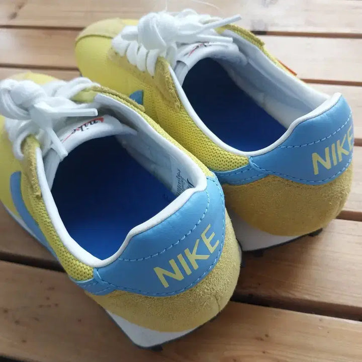 [BUNJANG] Nike Yellow Sneakers 230mm / 새상품) 나이키 옐로우 운동화 230mm