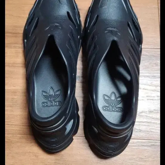 [SOLD OUT] [새상품] 아디다스 아디폼 슈퍼노바 265~(270)
