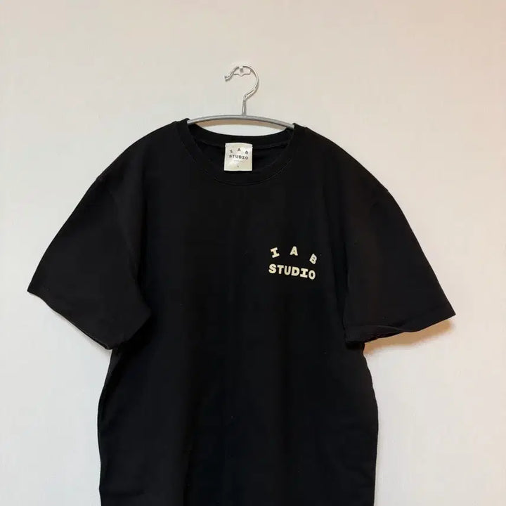 [SOLD OUT] 아이앱스튜디오 블랙 반팔 티셔츠 야광