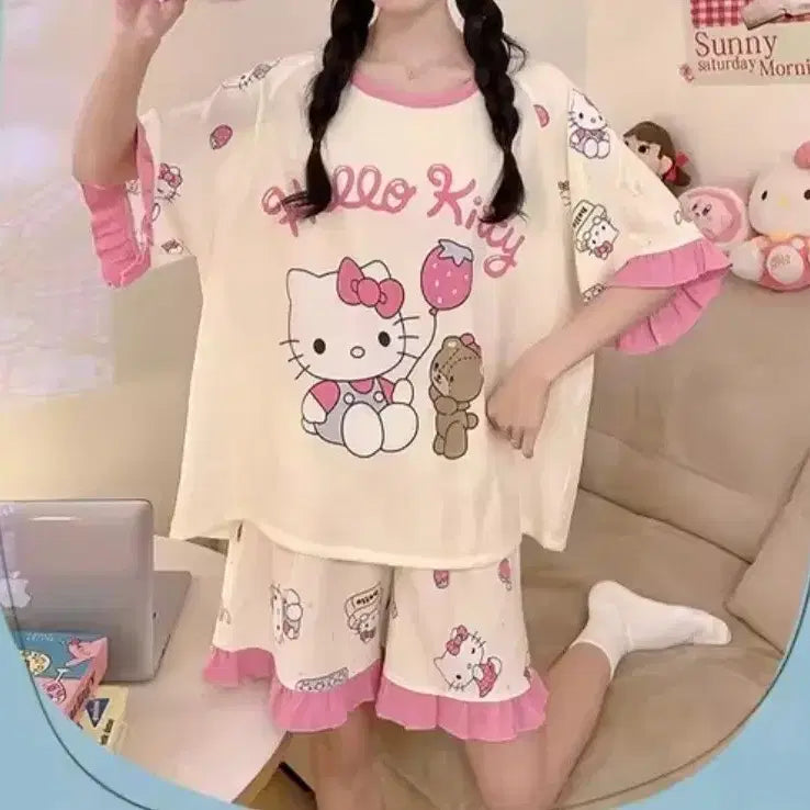 [BUNJANG] Strawberry Kitty Frill Pajama Set / 딸기 키티 프릴 잠옷세트