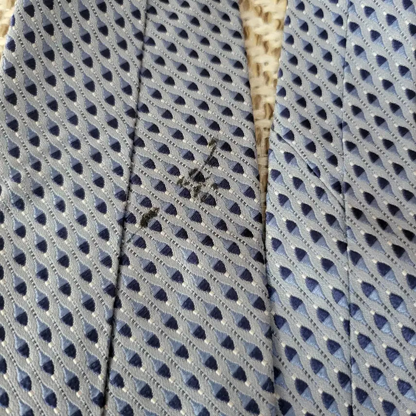 [BUNJANG] Burberry Silk Necktie / 버버리 실크 넥타이