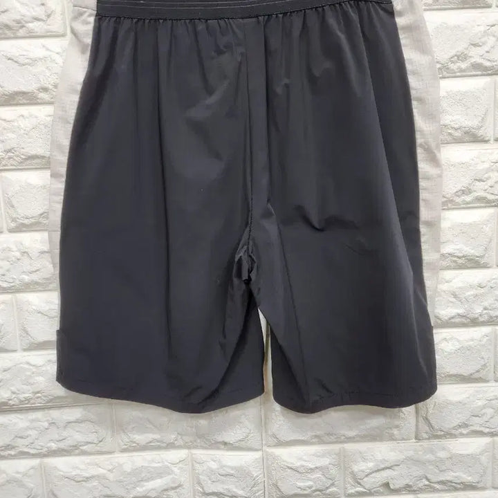 [BUNJANG] Spider Functional Banding Shorts (Black, Size 100) / 스파이더 기능성 밴딩 반바지 100사이즈 k701