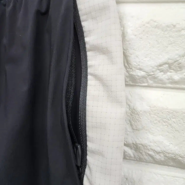 [BUNJANG] Spider Functional Banding Shorts (Black, Size 100) / 스파이더 기능성 밴딩 반바지 100사이즈 k701