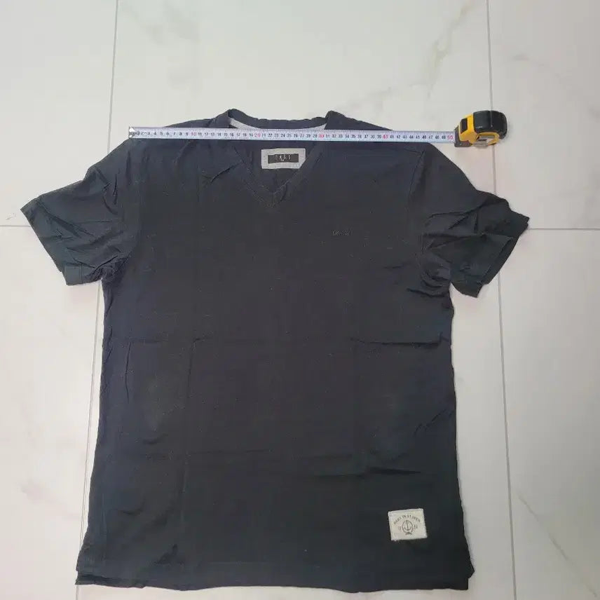 [BUNJANG] Daks V-neck Short Sleeve T-shirt / 닥스 블랙 V넥 반팔 티셔츠 105