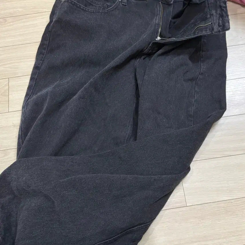 [SOLD OUT] 무신사 스탠다드 무탠다드 와이드 데님 팬츠 워시드 블랙 38