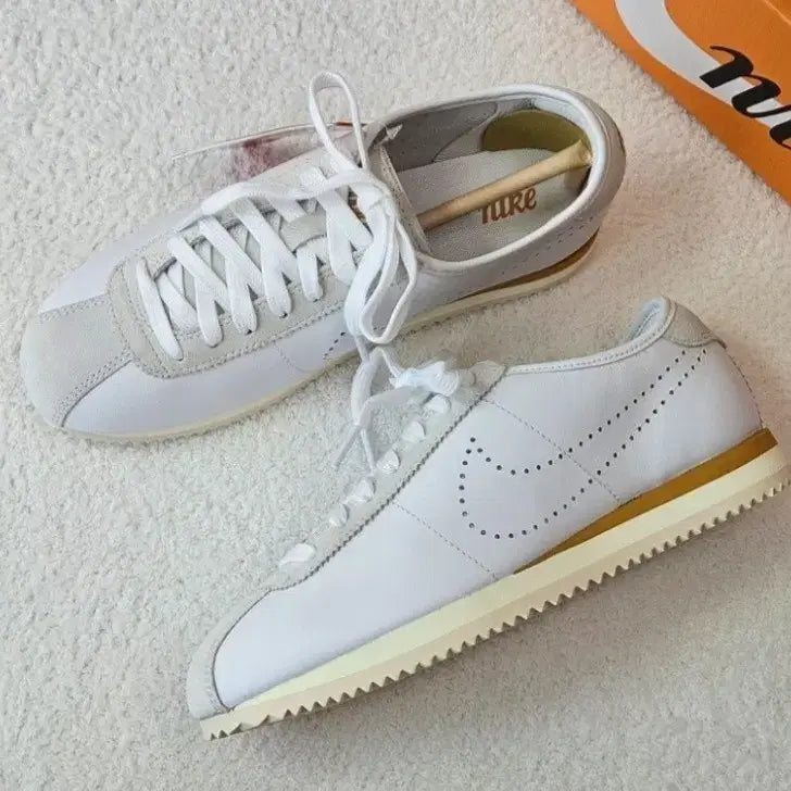 [SOLD OUT] 나이키 코르테즈 레더 코코넛밀크