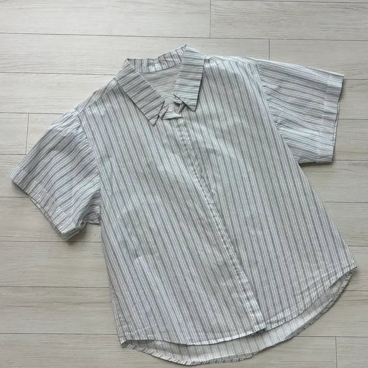 [BUNJANG] Summer Striped Roll-up Short Sleeve Shirt / 썸머 스트라이프 롤업 반팔 셔츠