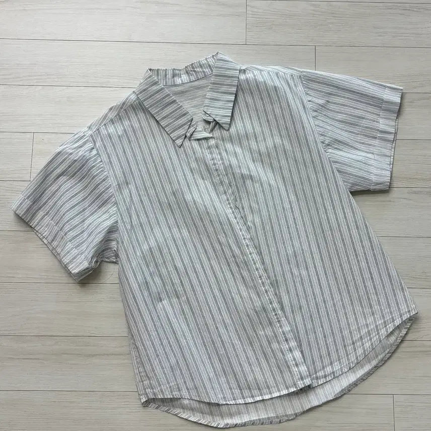 [BUNJANG] Summer Striped Roll-up Short Sleeve Shirt / 썸머 스트라이프 롤업 반팔 셔츠