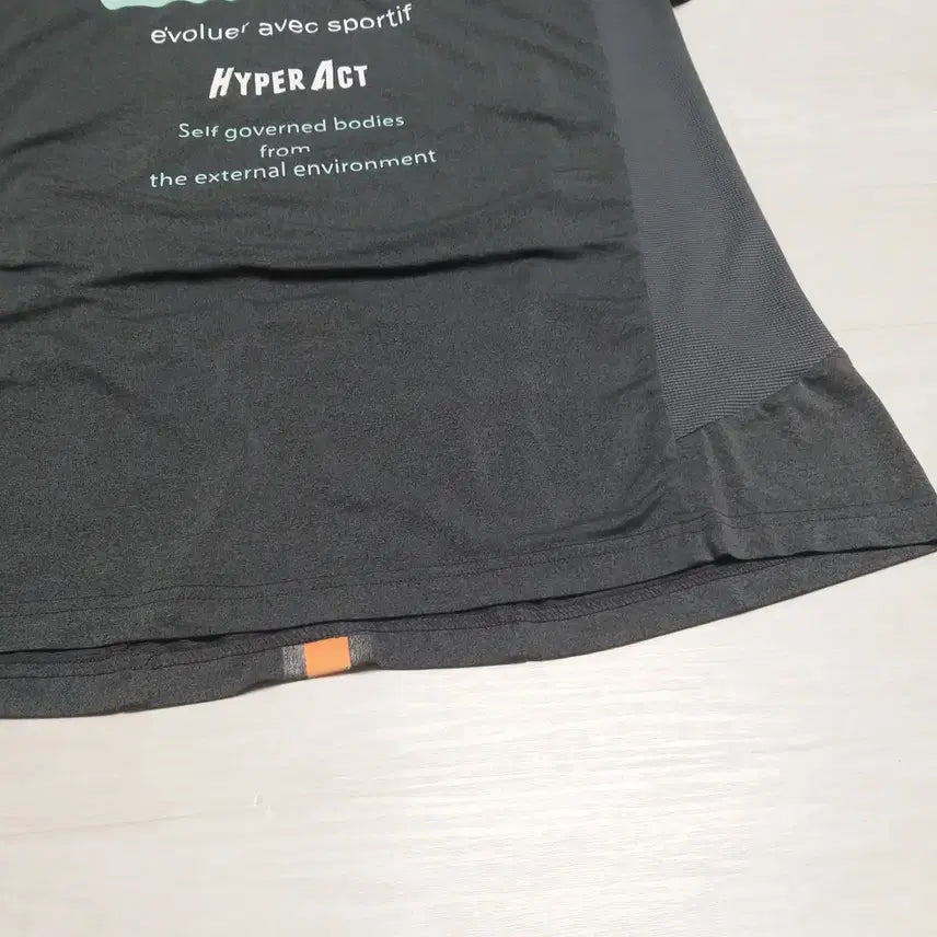 [BUNJANG] Unbranded Functional Short-Sleeve T-shirts (Set of 2) - 105 / 반팔 기능성 티셔츠 2종 - 105