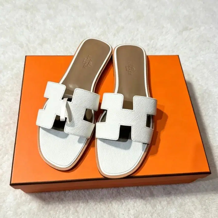 [SOLD OUT] 에르메스 오란 샌들 화이트 풀세트구매