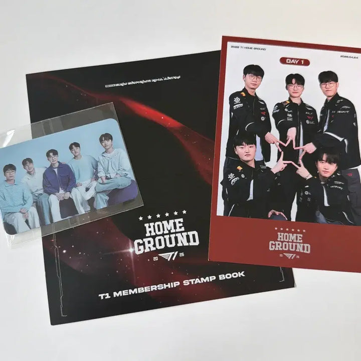 [BUNJANG] T1 Homeground Membership Group Photocard + Team Photocard / T1 티원 홈그라운드 멤버십 포토 + 우리은행 단체포카