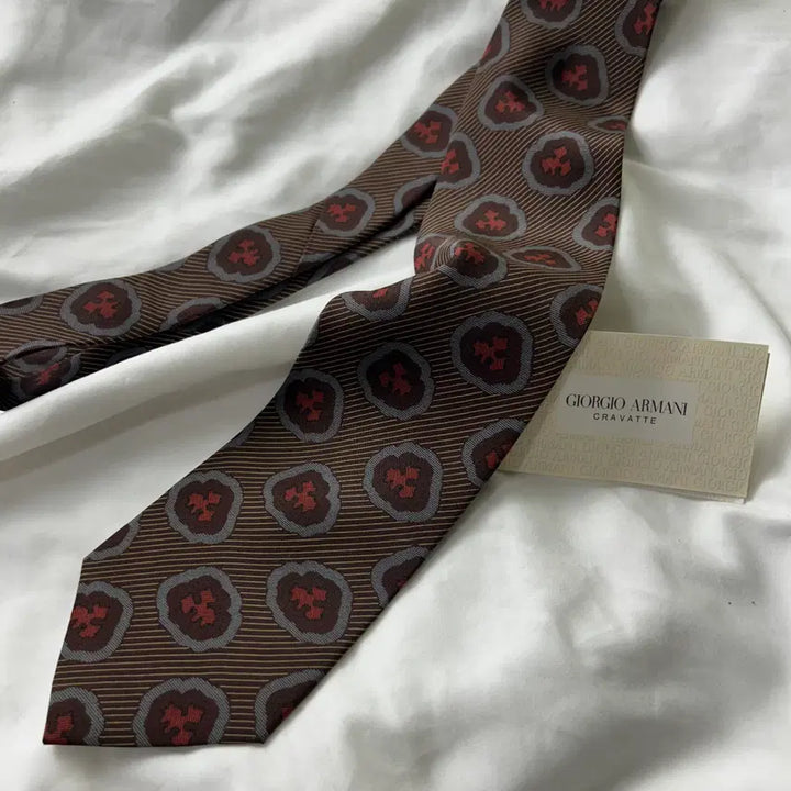 [BUNJANG] Giorgio Armani Silk Medallion Tie / [GIORGIO ARMANI] 조르지오아르마니 메달리온 실크 넥타이