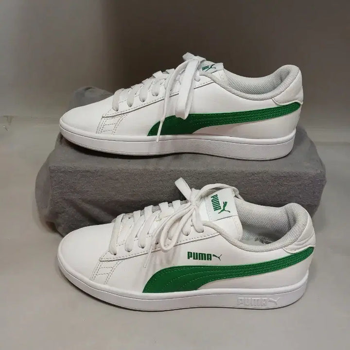 [BUNJANG] Puma Smash V2L White Green Sneakers / 푸마 스매쉬 V2L 화이트그린245