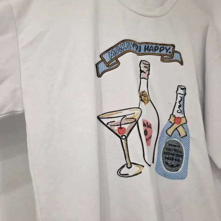 [BUNJANG] Embroidered White Short-Sleeve T-Shirt / 자수 화이트 반팔티