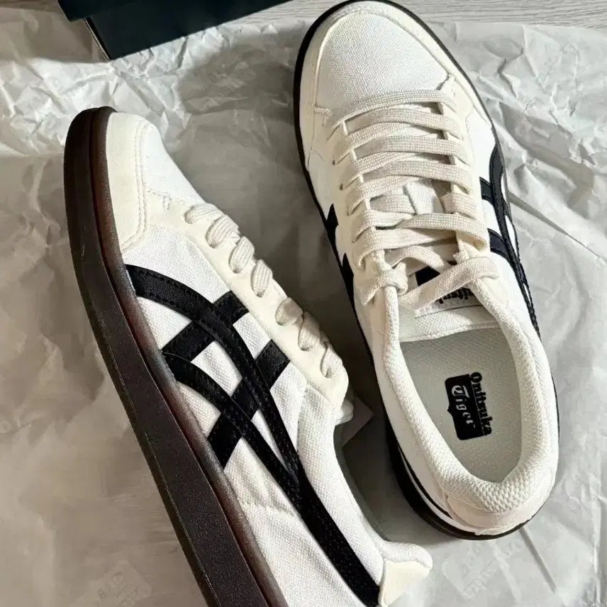 [BUNJANG] Onitsuka Tiger Retro Sneakers 1183B799-101 / [정품] 오니츠카 타이거 레트로 운동화  1183B799-101