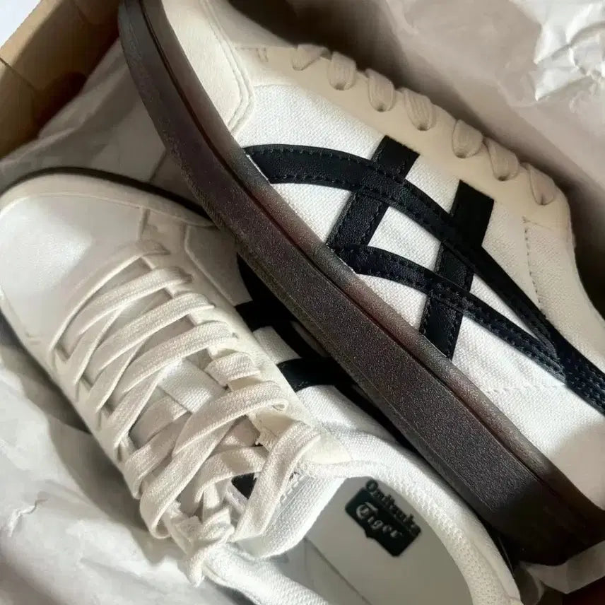 [BUNJANG] Onitsuka Tiger Retro Sneakers 1183B799-101 / [정품] 오니츠카 타이거 레트로 운동화  1183B799-101