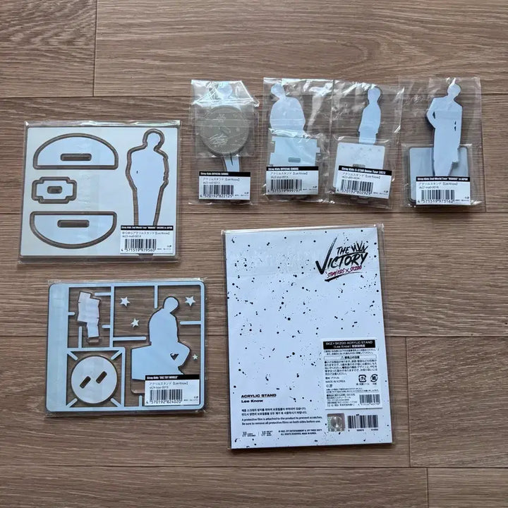 [BUNJANG] Stray Kids Lee Know Acrylic Stand Bundle Set / straykids 리노 아크릴스탠드 세트