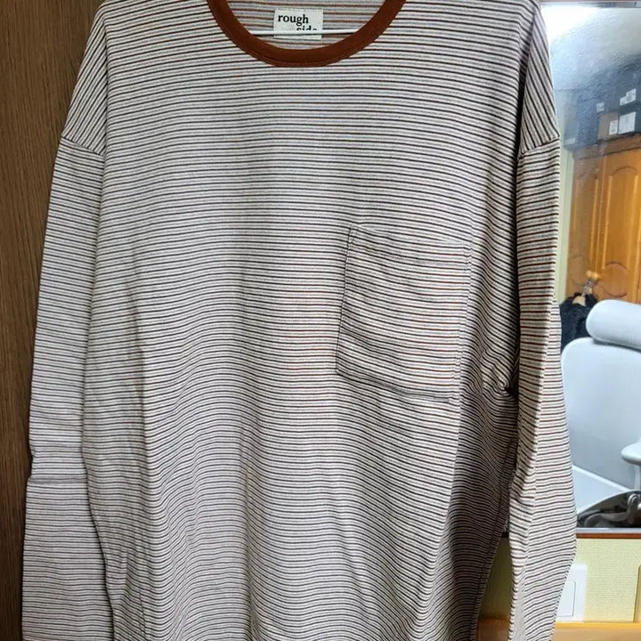 [BUNJANG] Roughside Striped Long Sleeve T-Shirt / 러프사이드 스트라이프 티셔츠 3사이즈