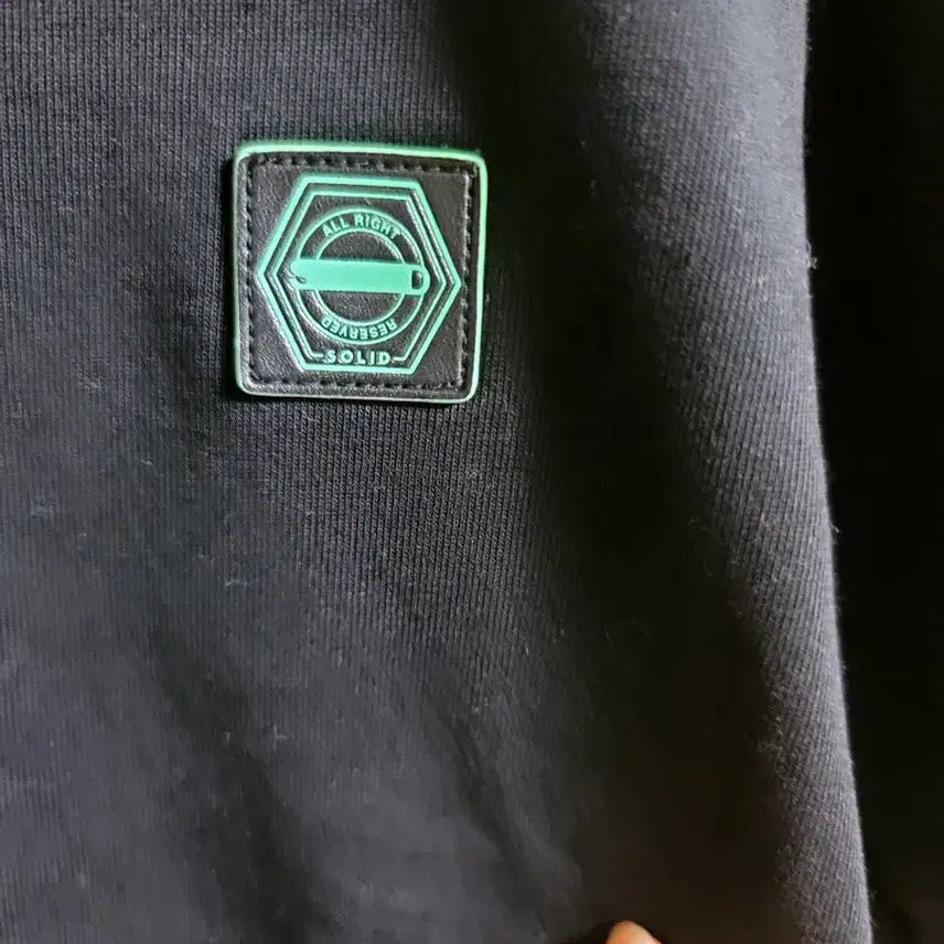 [BUNJANG] Solid Homme Embroidered Logo Black T-shirt / 솔리드옴므 백로고 자수 블랙 반팔 티셔츠 50사이즈
