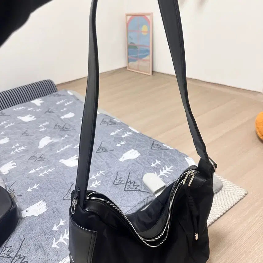 [BUNJANG] Nylon Shoulder Bag / 숄더백 나일론 폴리 가방