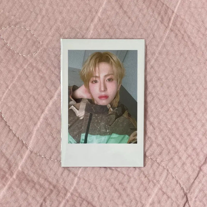 [BUNJANG] Identity idntt Park Nuri Popup Photocard / 아이덴티티 idntt 박누리 누리 팝업 포카 양도