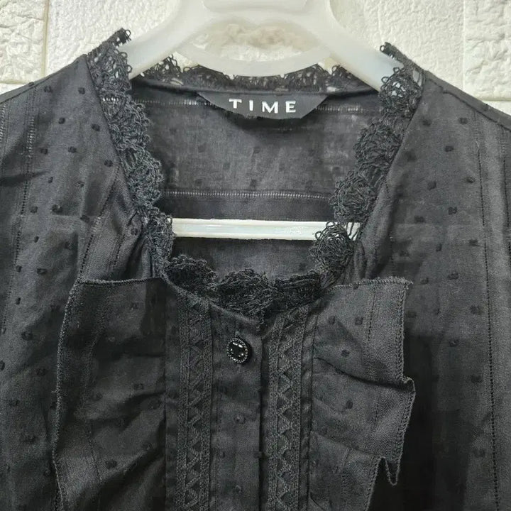 [SOLD OUT] TIME  봄 초여름 블라우스  레이스 21년