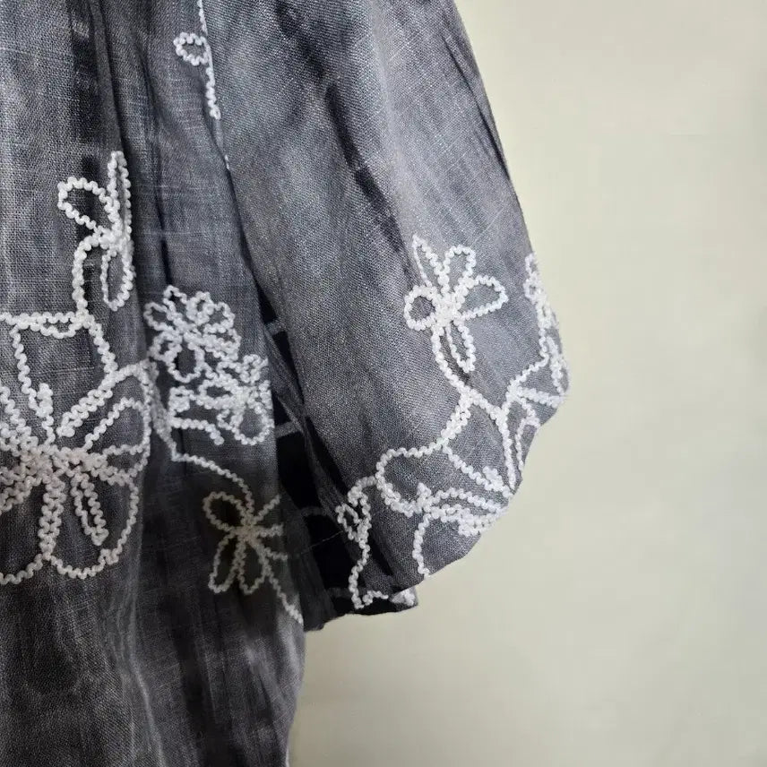 [BUNJANG] Andersson Bell Flower Embroidery Typo Shirt XL / 앤더슨벨 플라워 자수 타이포 셔츠 XL