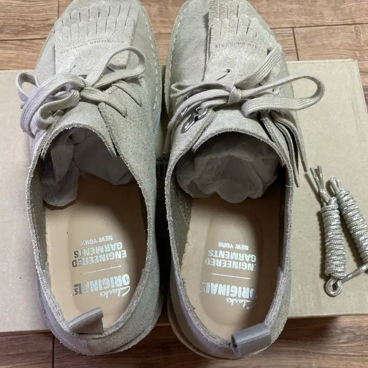 [BUNJANG] Clarks x Engineered Garments Desert Kahn Sand Suede Shoes UK 8.5 / [UK8.5/270] 클락스 X 엔지니어드가먼츠 데저트 칸
