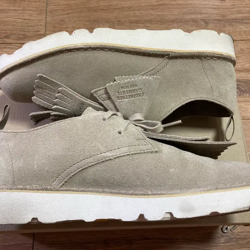 [BUNJANG] Clarks x Engineered Garments Desert Kahn Sand Suede Shoes UK 8.5 / [UK8.5/270] 클락스 X 엔지니어드가먼츠 데저트 칸