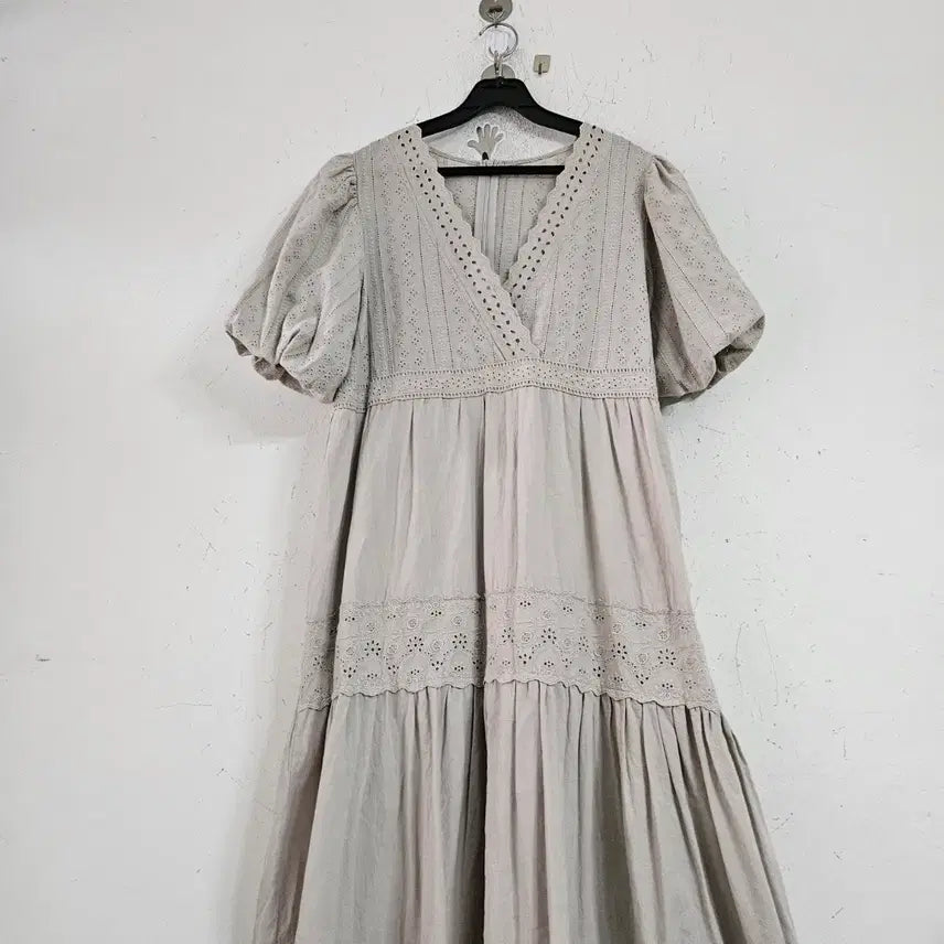 [BUNJANG] Punch Lace Long Dress Puff Short Sleeve / 펀칭 레이스 롱 원피스 퍼프 반팔55