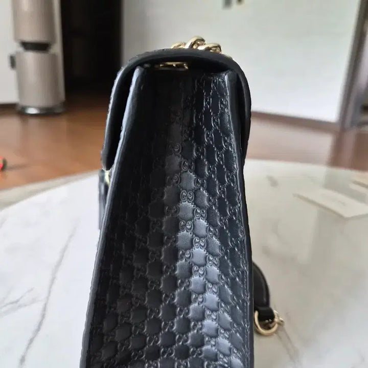 [BUNJANG] Gucci Emily Microguccissima Leather Shoulder Bag / 구찌 마이크로시마 레더 에밀리 숄더백 블랙(정품)