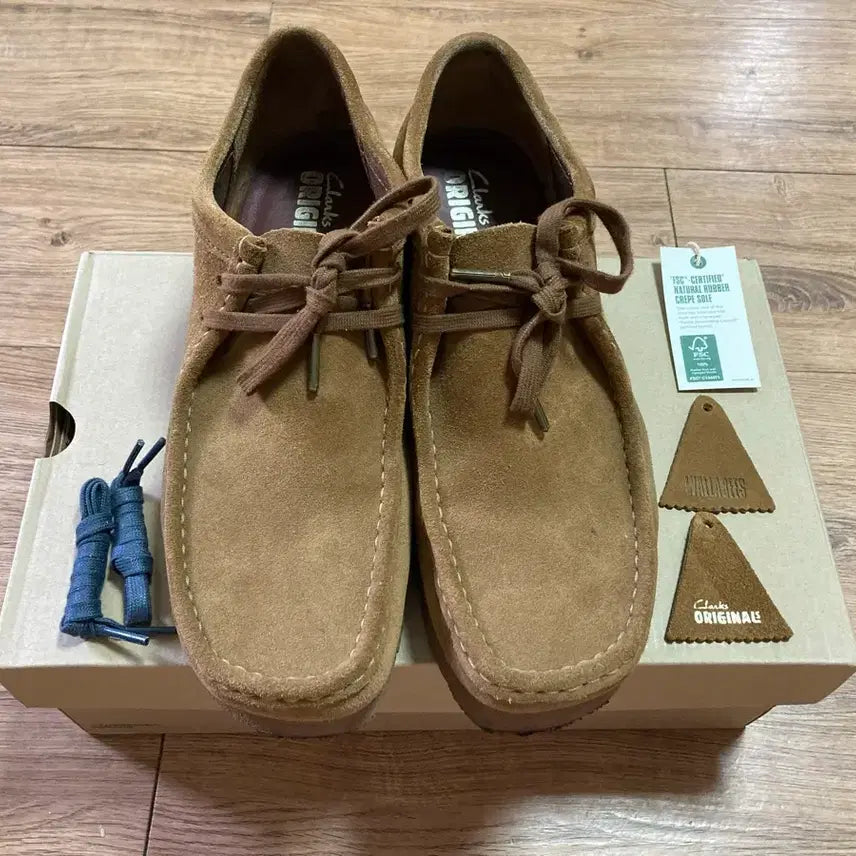 [BUNJANG] Clarks Wallabee Mocassin Cola Brown / [UK9/275] 클락스 왈라비 모카신 / 콜라 브라운