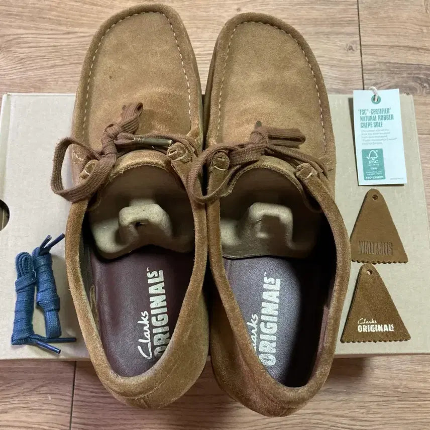 [BUNJANG] Clarks Wallabee Mocassin Cola Brown / [UK9/275] 클락스 왈라비 모카신 / 콜라 브라운