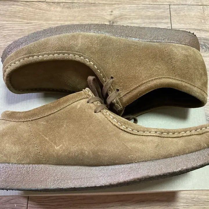[BUNJANG] Clarks Wallabee Mocassin Cola Brown / [UK9/275] 클락스 왈라비 모카신 / 콜라 브라운