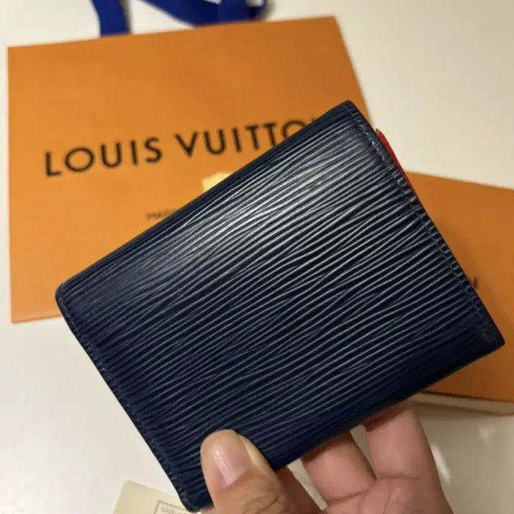 [BUNJANG] Louis Vuitton Victorine Epi Bifold Wallet / [S급/정품] 루이비통 빅토린 에피 반지갑