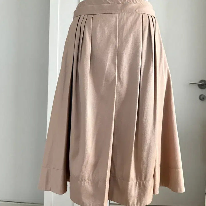 [BUNJANG] It MICHAA Beige Pleated Midi Skirt / 잇미샤 베이지 플리츠 미디 스커트