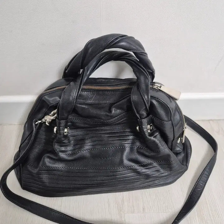 [BUNJANG] Cochinelle Black Leather Tote Bag Shoulder Bag / (무료배송)코치넬레 블랙 가죽 토트백 숄더백