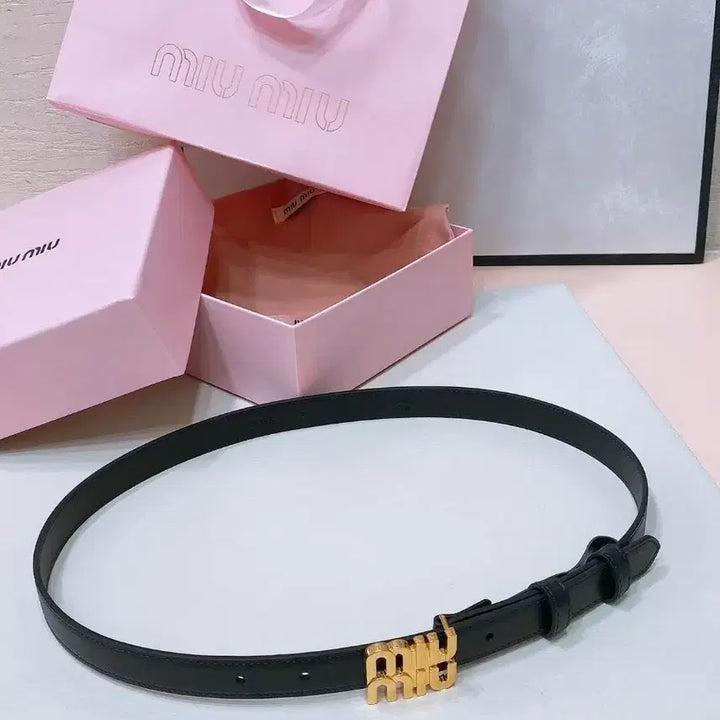[BUNJANG] Miu Miu Black Leather Belt with Metal Logo Buckle / 미우미우 메탈 로고 버클이 달린 블랙 여성 벨트 80 폭 2.0cm