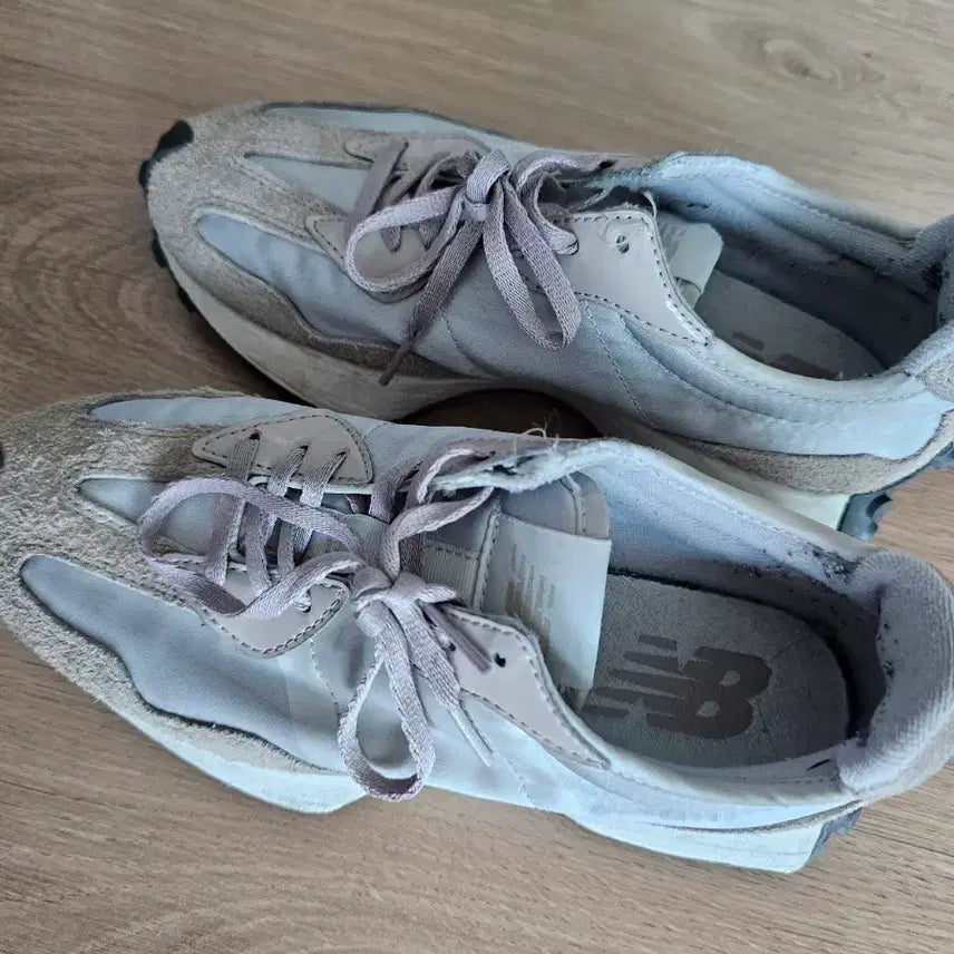 [BUNJANG] New Balance 327 Sneakers (240mm) / 뉴발란스 327  240