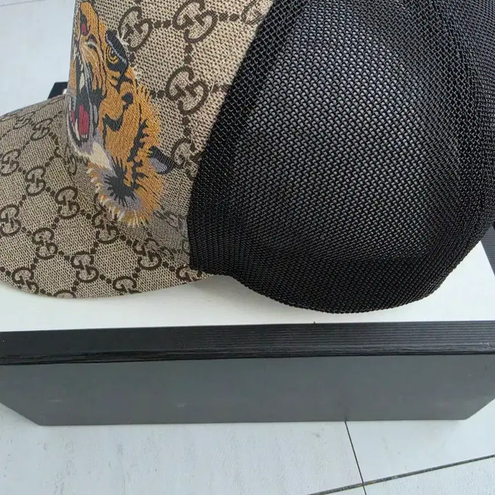[BUNJANG] Gucci GG Tiger Baseball Cap XL / 구찌 GG 타이거 볼캡 모자 XL 풀박스 판매합니다.