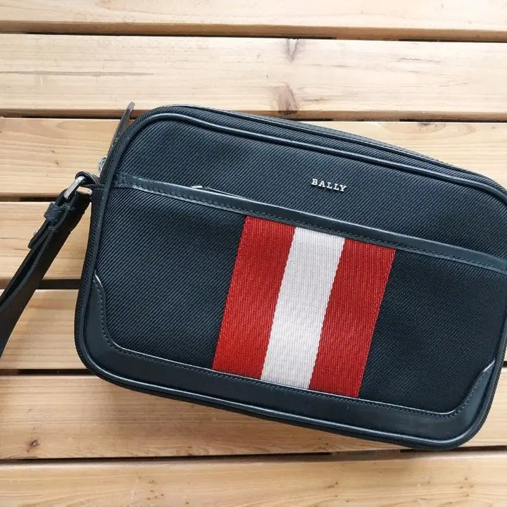 [BUNJANG] Bally Square Clutch Bag / 발리 사각 손가방 클러치