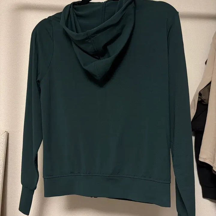 [BUNJANG] Uniqlo Hooded Zip-Up Windbreaker / 유니클로 후드집업