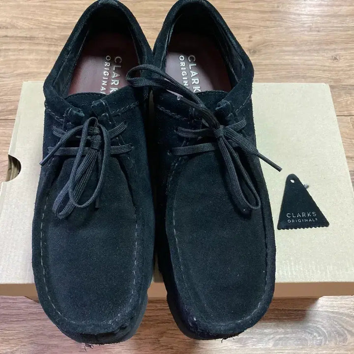 [BUNJANG] Clarks Wallabee GTX Black Suede / [UK8.5/270] 클락스 왈라비 GTX 고어텍스 / 블랙 스웨이드