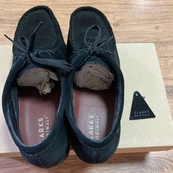 [BUNJANG] Clarks Wallabee GTX Black Suede / [UK8.5/270] 클락스 왈라비 GTX 고어텍스 / 블랙 스웨이드
