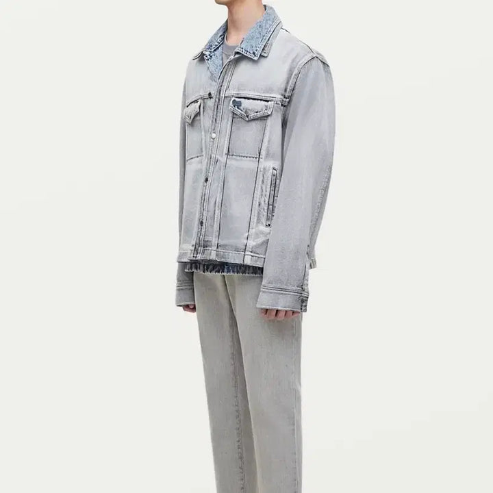 [BUNJANG] Solid Homme 22SS Grey Faded Denim Jacket / 솔리드옴므 22ss 그레이 페이디드 데님자켓 50