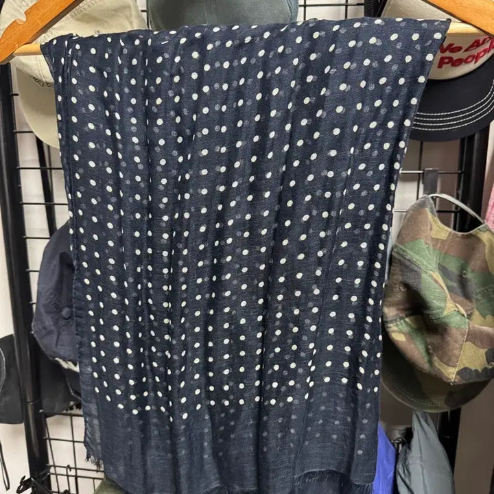 [SOLD OUT] 드레익스 폴카 도트 스카프