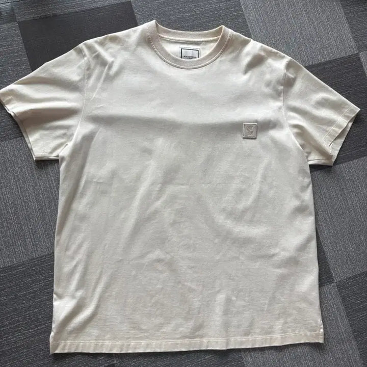 [BUNJANG] Wooyoungmi Fuzzy Ivory T-shirt / (한정판) 우영미 퍼지 레인보우 백로고 반팔 46